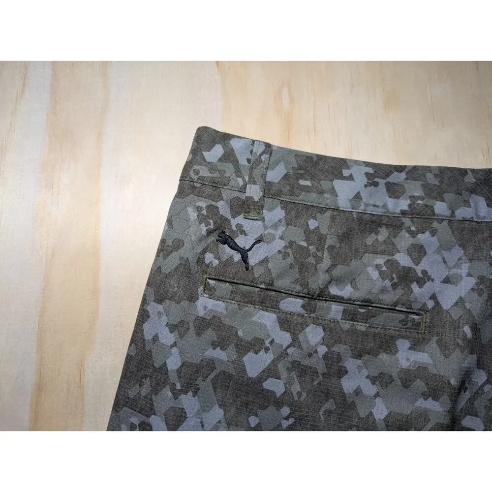 Puma Men’s Size 34 Golf Shorts Geometric Camo Gray Green Tech Performance
